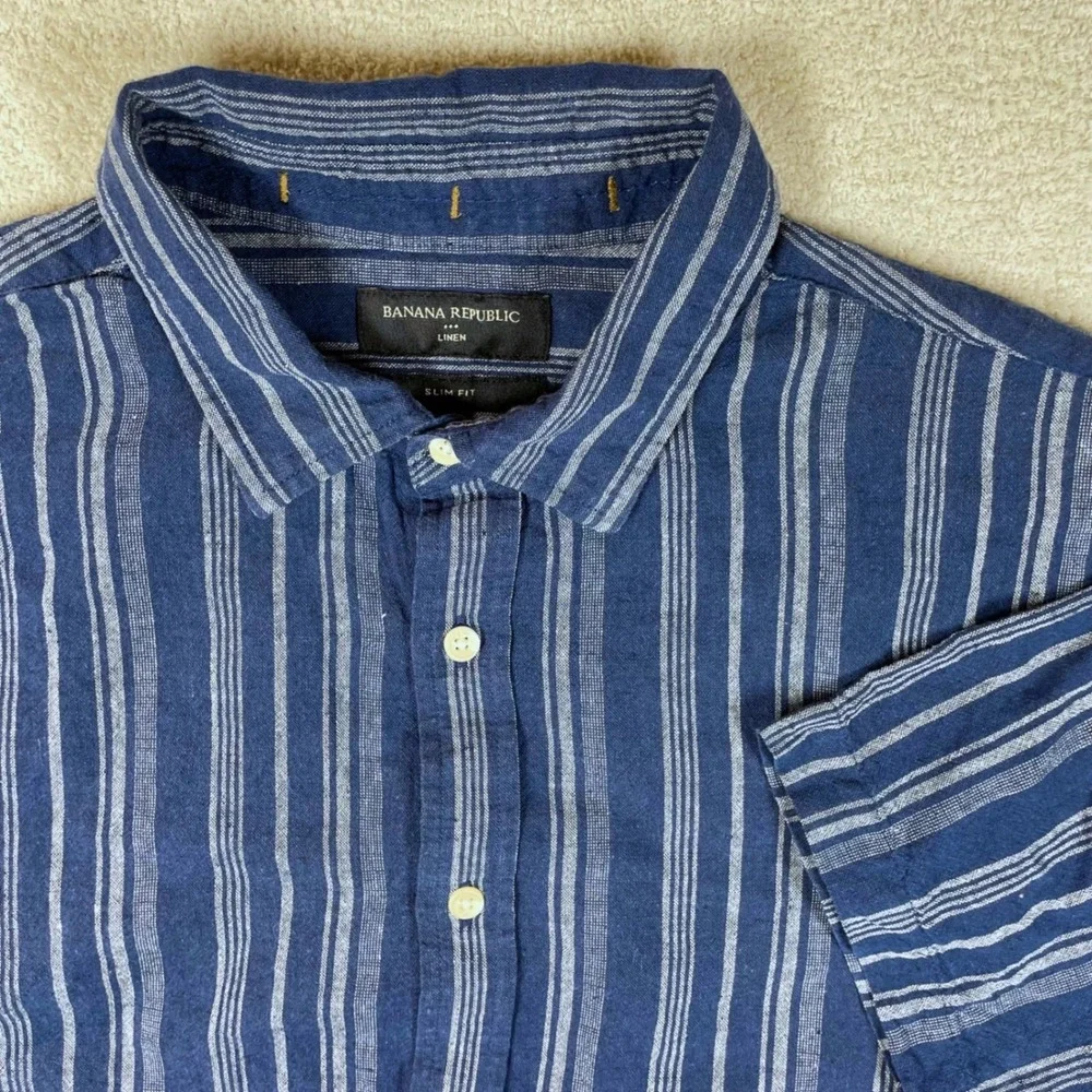 banana republic linen blend short sleeve button down L slim fit navy stripes